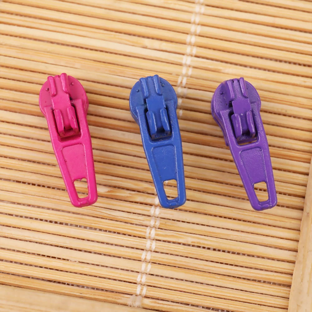 20/50/80 piece/lot 3# Nylon Coil Zipper Slider DIY Zipper Puller Head Auto-Lock For Sewing Tailor Tools Colorful 25 Colors