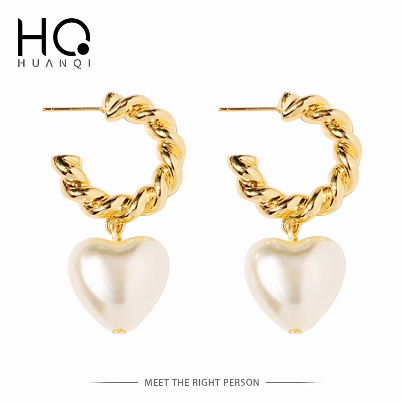 HUANZHI 2020 New French Retro Metal Twist Round Splicing Hemp Flowers Heart-shaped Pearl Pendant Drop Earrings for Women Jewelry