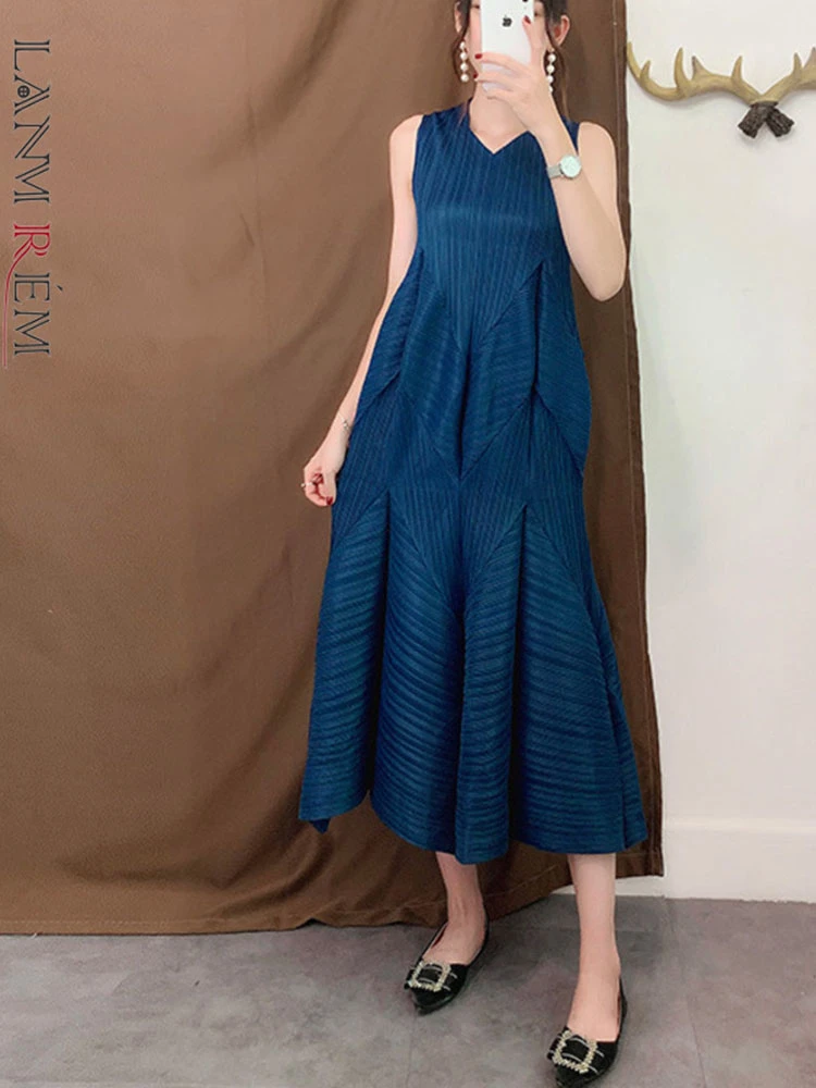 LANMREM 2021 Summer New Casual Fashion Women Loose Plus Solid Color Sleeveless Pleated Lantern Dress TC089