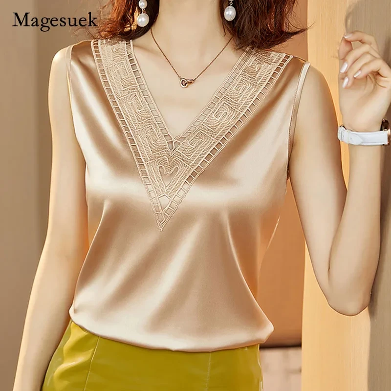 Silk Women Blouses Shirts Satin Blouse Tops Woman Elastic Lace Shirt Top Plus Size Woman V-neck Embroidery Blouses Shirts 13731