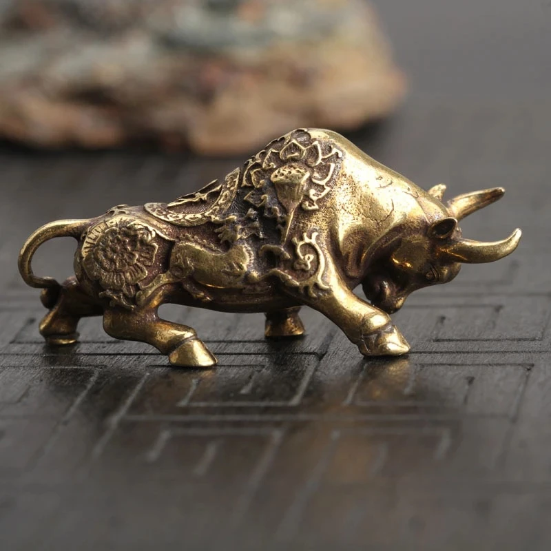 Retro Brass Bull Ornament Sculpture Copper Miniature Ornaments Desk Decoration Rich Cow Ornaments Creative Small Gifts