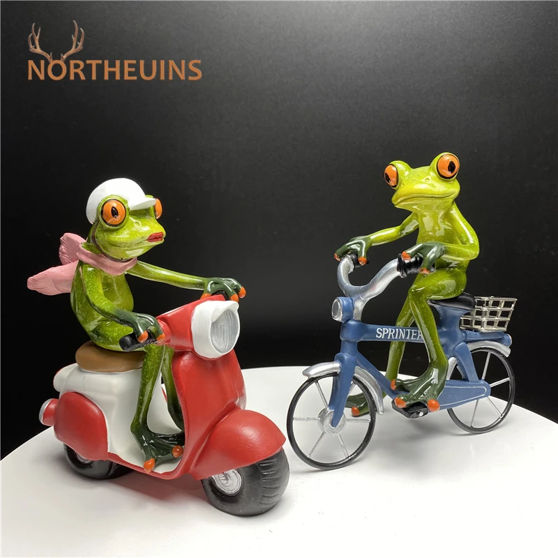 NORTHEUINS Resin Leggy Frog Miniature Figurines Animal Statue Desktop Decoration Souvenirs for Interior Modern Home Decor Loft