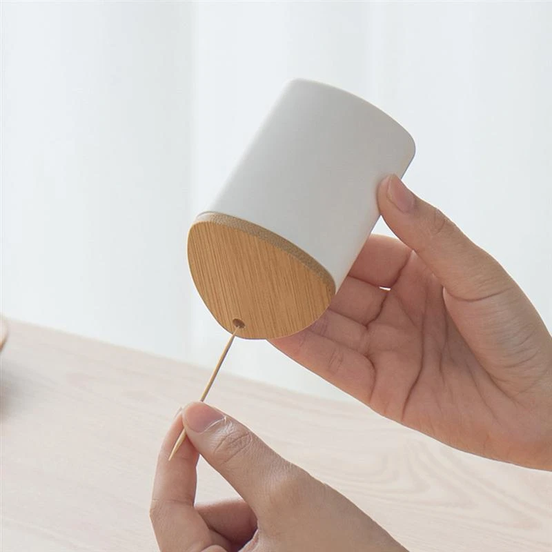 1 pc Toothpick Holder Simple Desktop Container Toothpicks Jar Dispenser with Bamboo Lid for Hotel