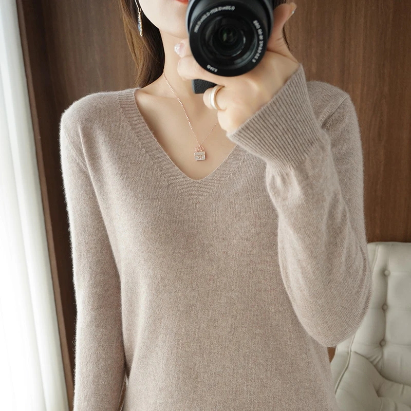 2021wool sweater female solid color pullover V-neck sweater female long-sleeved sweater