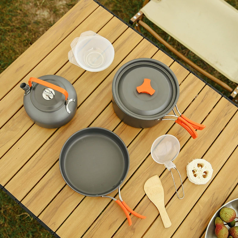 3-4 person Outdoor Cookware Set DS-308 Camping Cooking Set Pot Pan  Comes With Kettle And Small Cutlery
