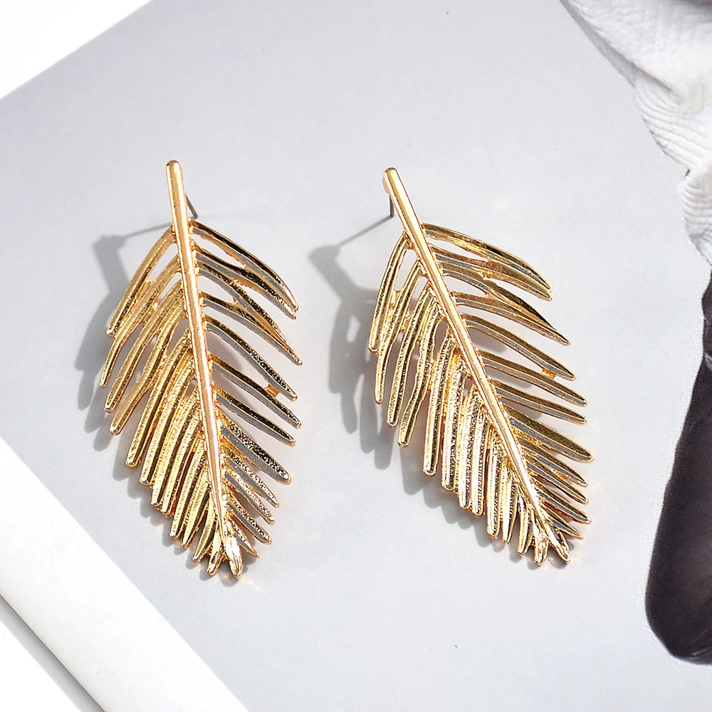 Wholesale Gold Metal Leaf Drop Earrings Statement Fashion Trend Earrings Jewelry Accessories For Women