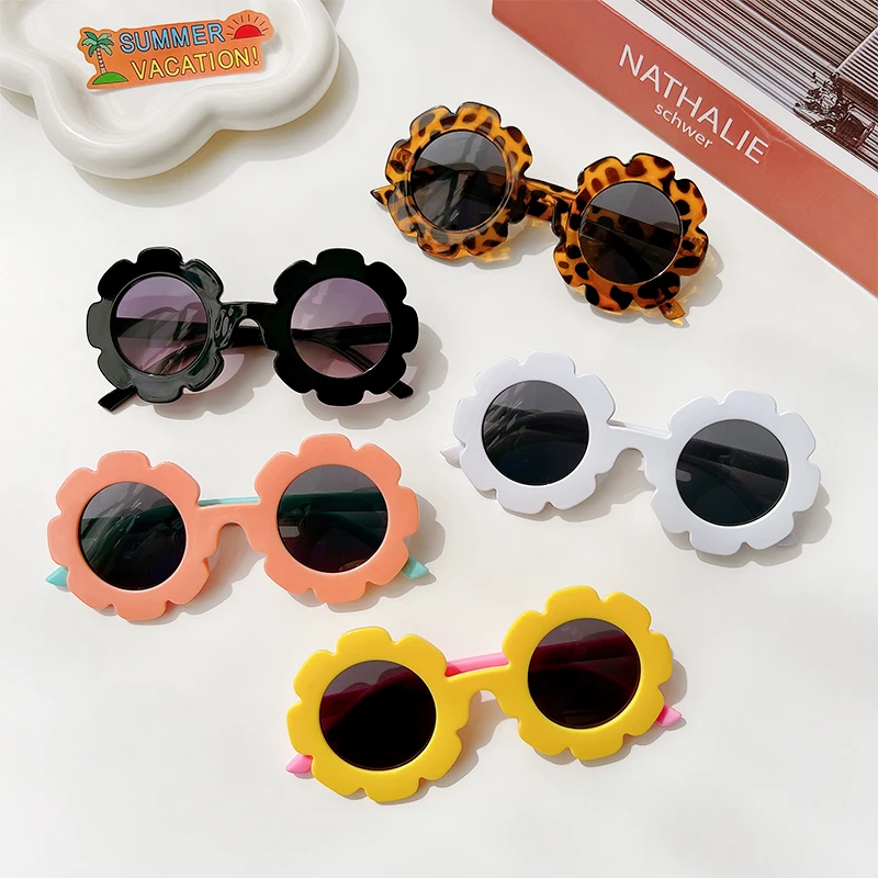 Raindo 2021 Children Cute Cartoon Flower Heart Sunglasses Kids Round Glasses Baby Fashion Colors Sunglasses Boys Girls Eyewear