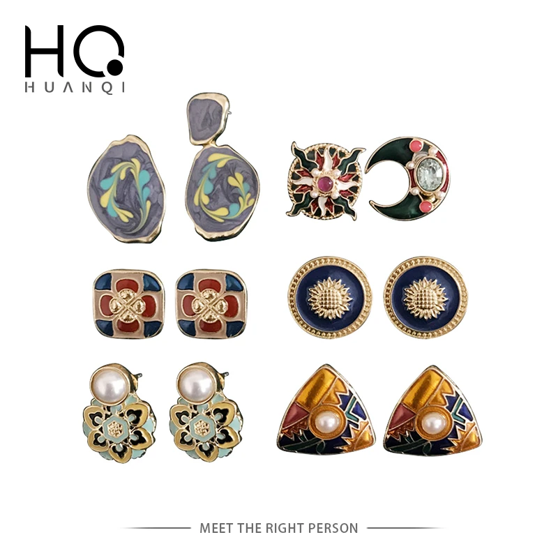 HUANZHI 2020 New Vintage Oil Painting Colorful Graffiti Geometric Triangle Square Moon Sunflower Enamel Stud Earrings for Women