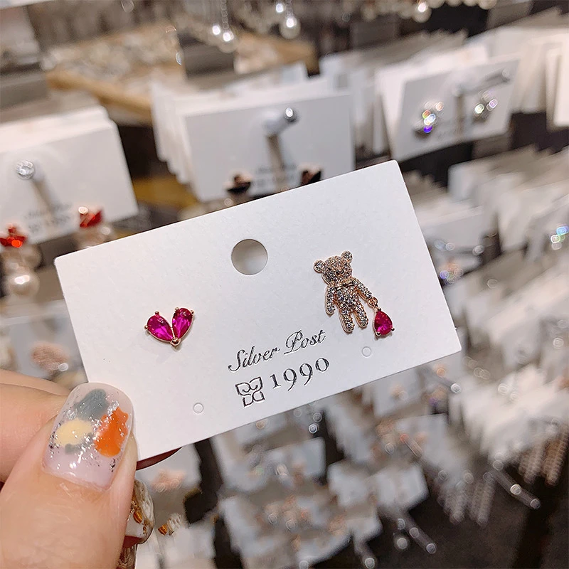 2020 New Arrival Heart Metal Women Trendy  Stud Earrings Korean Earrings Ab Asymmetric Cute Bear   Love Earrings Jewelry Female
