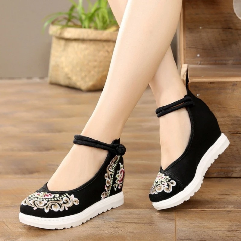 Women Canvas Increasing Height Ankle Strap Spring Autumn China Style Vintage Embroiders Wedges Heels Lady Buckle Shoes 0907