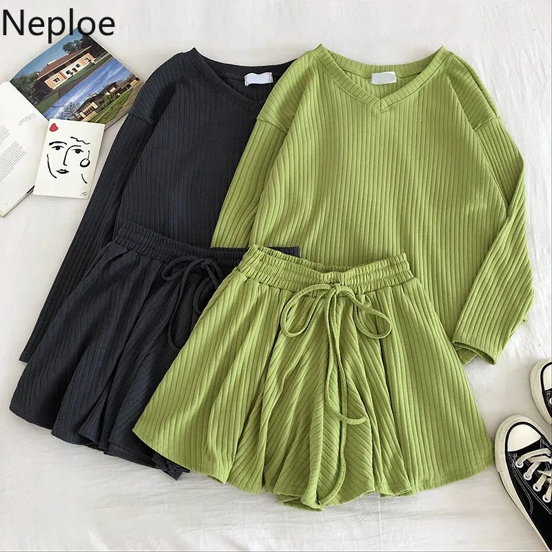 Neploe Casual Fashion 2 Pcs Women Set V Neck Long Sleeve Loose Knit Top + High Waist Hip Elastic Wide Leg Shorts Wild Suit 48994