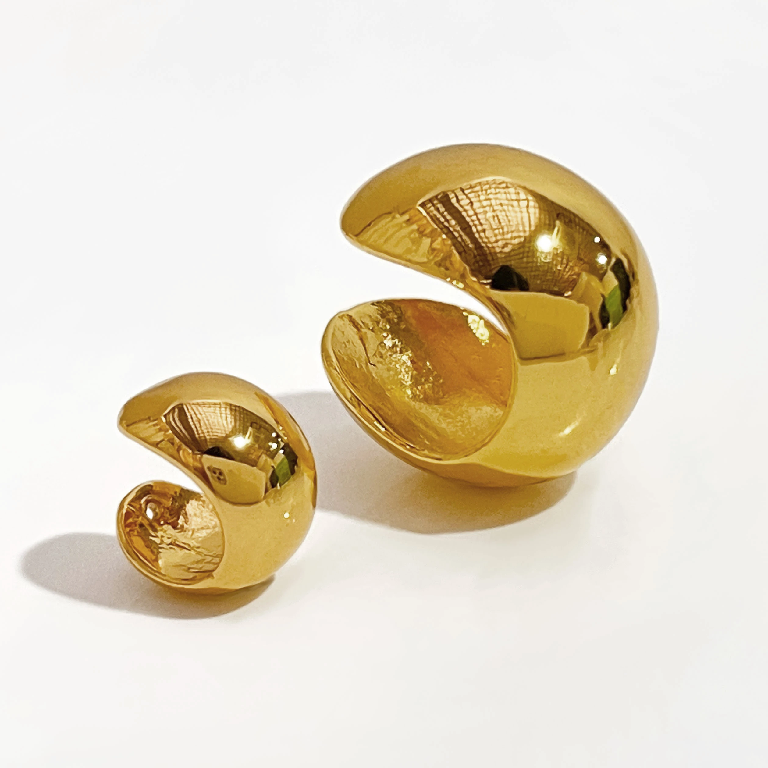 Peri'sBox Single Piece Solid Gold Earrings Without Piercing Metal Ball Chunky Cartilage Earrings for Women Minimalist Ear Cuff