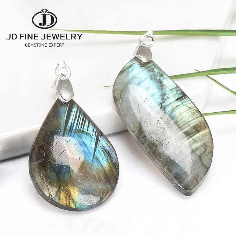 JD Natural Irregular Crystal Labradorite Pendant Moonstone Sunstone Pendant Divination Spiritual Meditation Jewelry Pendants