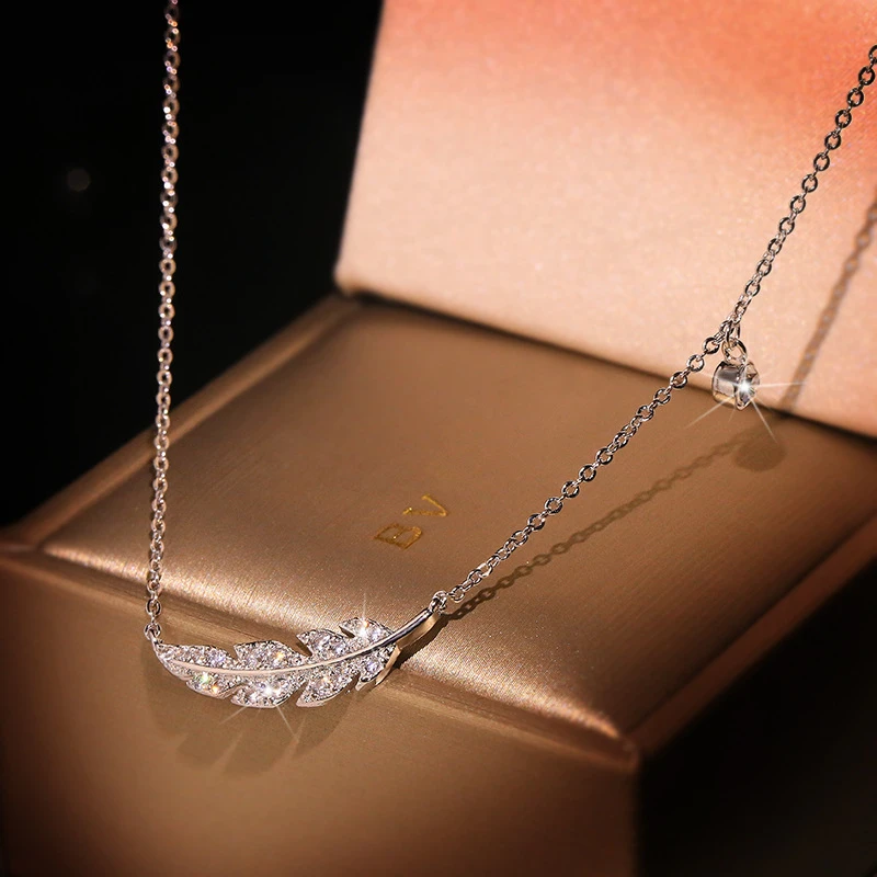 Delicate Female Clavicle Chain 925 Sterling Silver Feather Leaf Micro Pave Dazzling AAA Zircon Pendant Necklace for Women