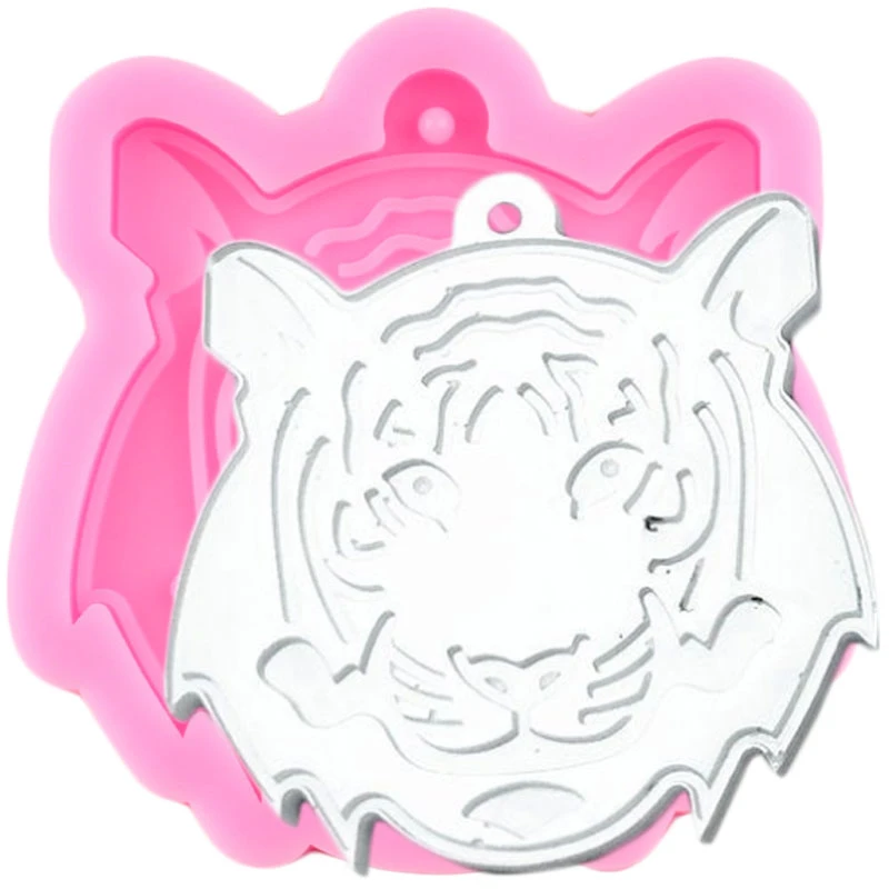 Shiny Glossy Tiger Keychain Silicone Molds Necklace Epoxy Resin Mould Jewelry Making Pendant Mold Fondant Chocolate Candy Moulds